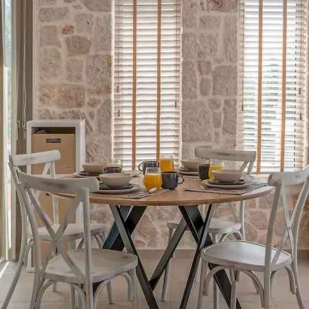 Pangea Irene טרפזאקי