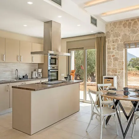 Pangea Irene וילה טרפזאקי