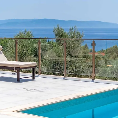 Pangea Irene וילה *